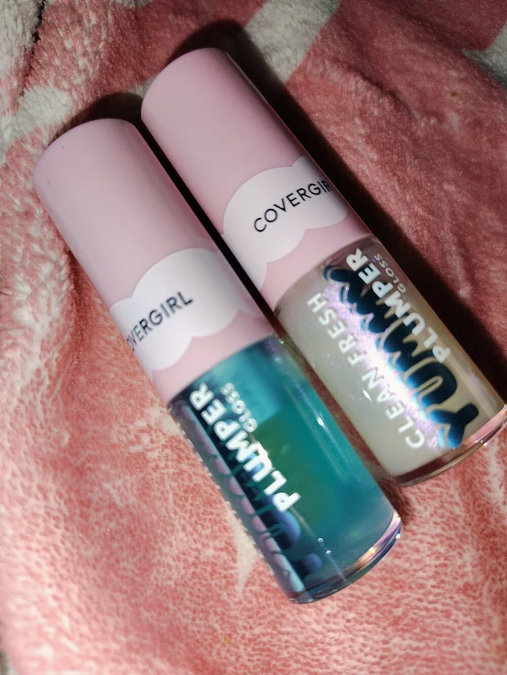 Covergirl Yummy Bites Plumping Gloss - 2 Minis